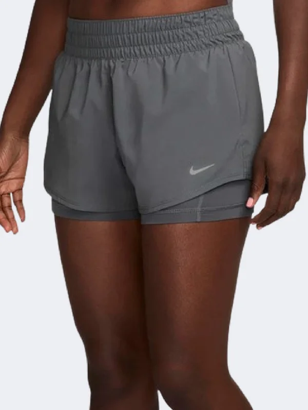 Shorts with Hidden Pockets-Nike 1 Mid Rise 3 Inch Women Training Short Grey/Silver