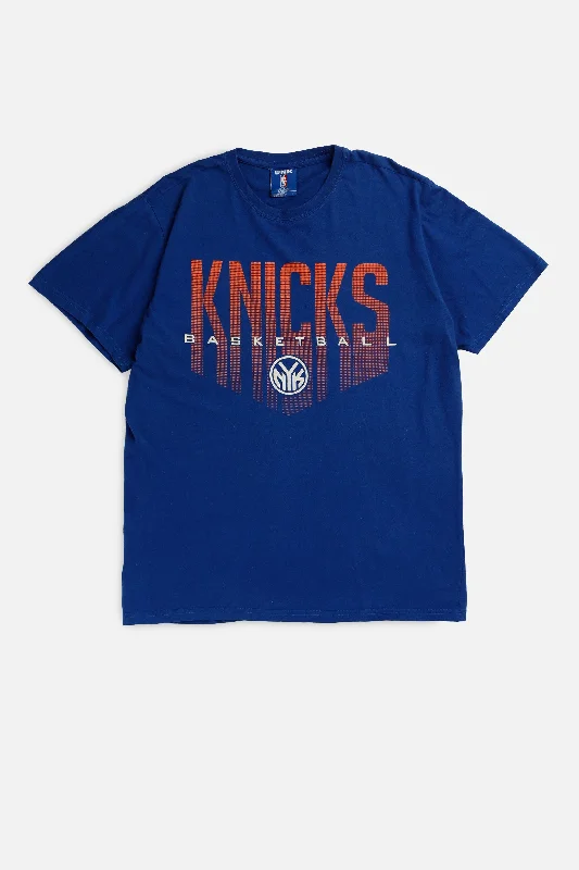 T-Shirt for Animal Lovers-Vintage NY Knicks NBA Tee - L